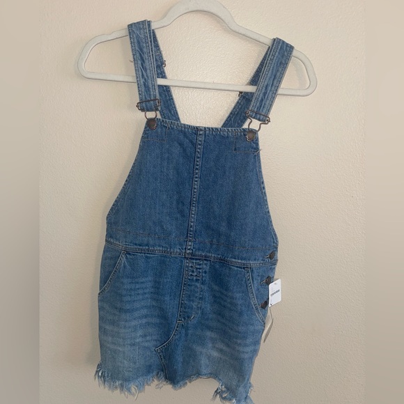 Free People Denim - Free People New Blue Denim Overalls Skirt Frayed Hem w/ Pockets size 2